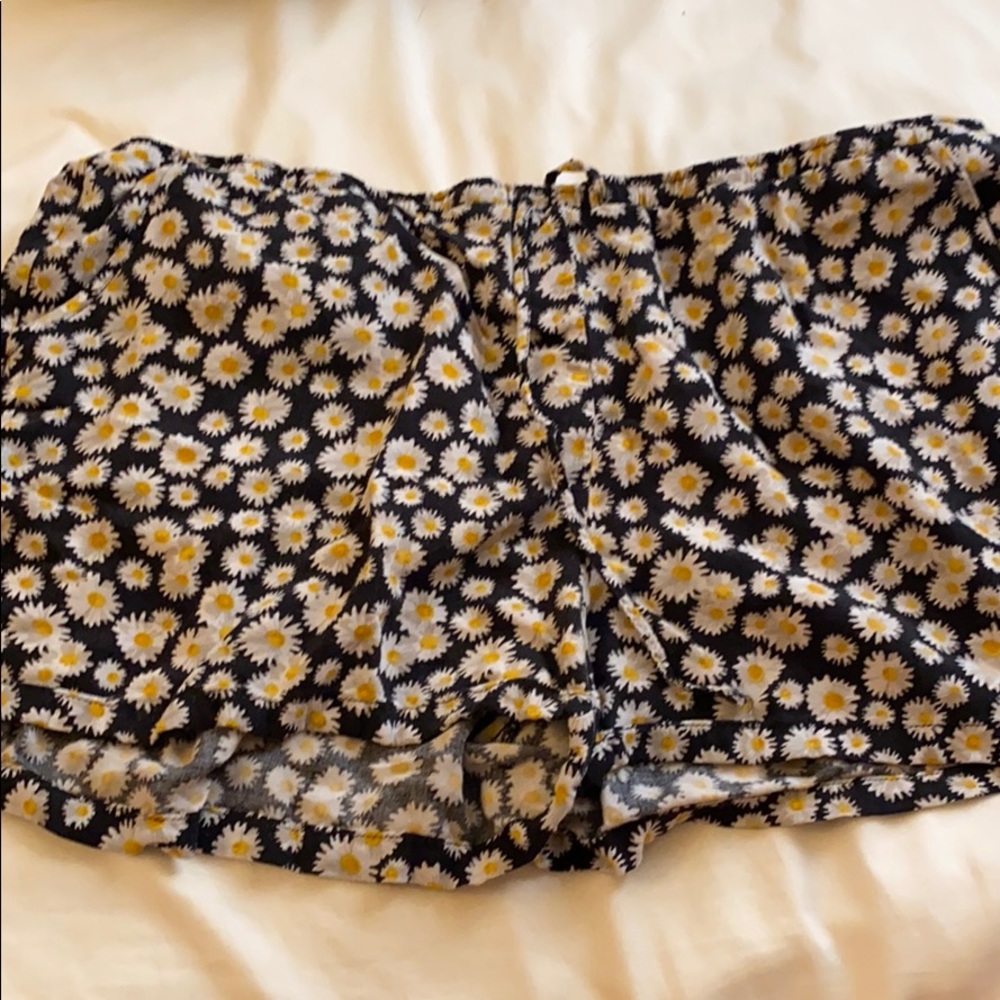 sunflower flowy shorts